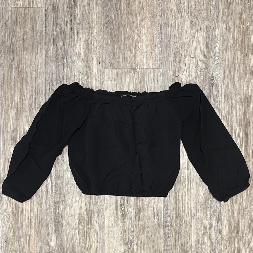 Brandy Melville Women's Black Off-Shoulder Crop Top